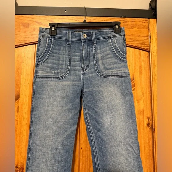 Abercrombie & Fitch Classic Blue Flared Women Jeans - Picture 5 of 6